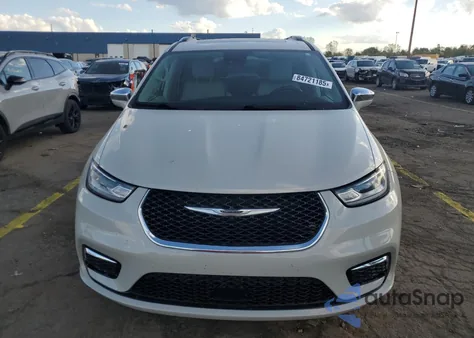 2021 Chrysler Pacifica Limited из США, поврежденный, VIN 2C4RC3GG8MR599924